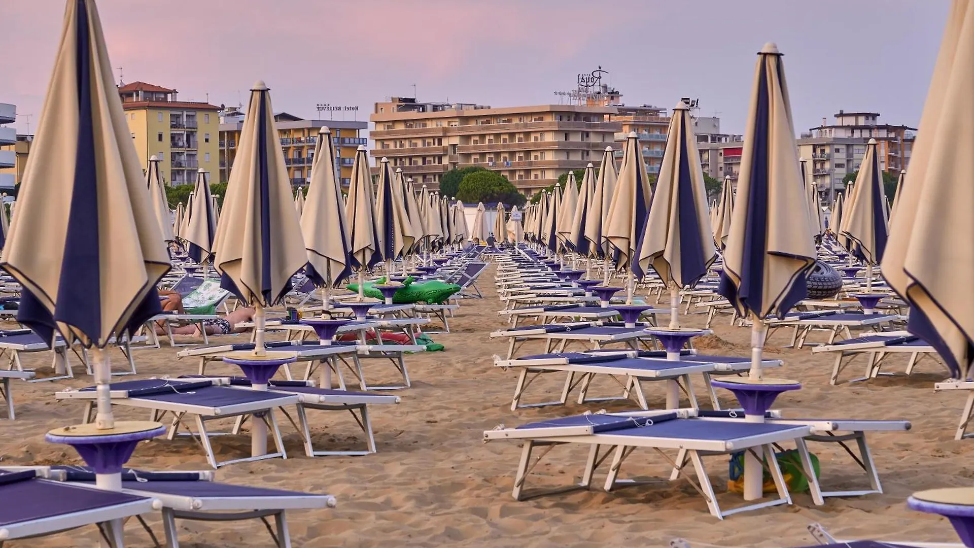 Seaview Delight 2 Bedroom Apartment In Bibione